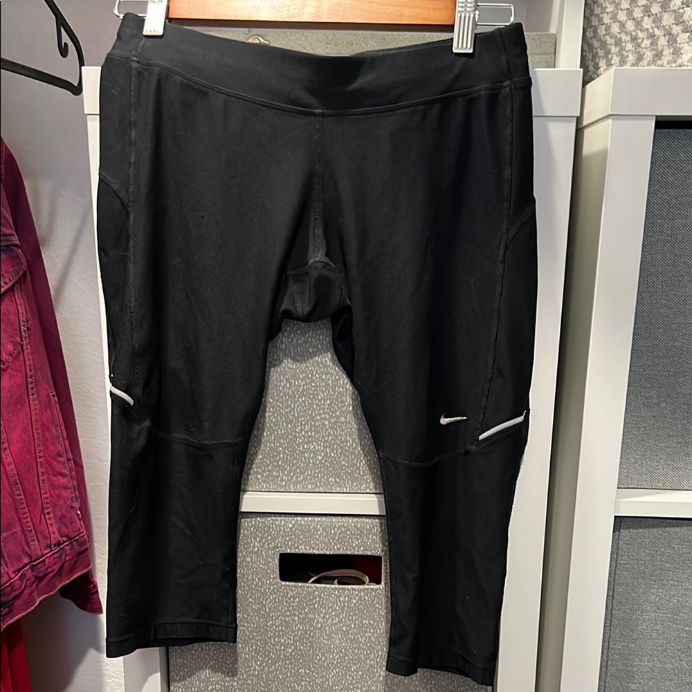 Nike Black and White Athletic Capris